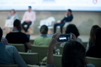 Publico-Auditorio-3-4-Congreso-Edificios-Inteligentes-2018