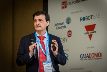 Jose-Miguel-Luna-Grupo-Enerdex-Ponencia-1-5-Congreso-Edificios-Inteligentes-2019
